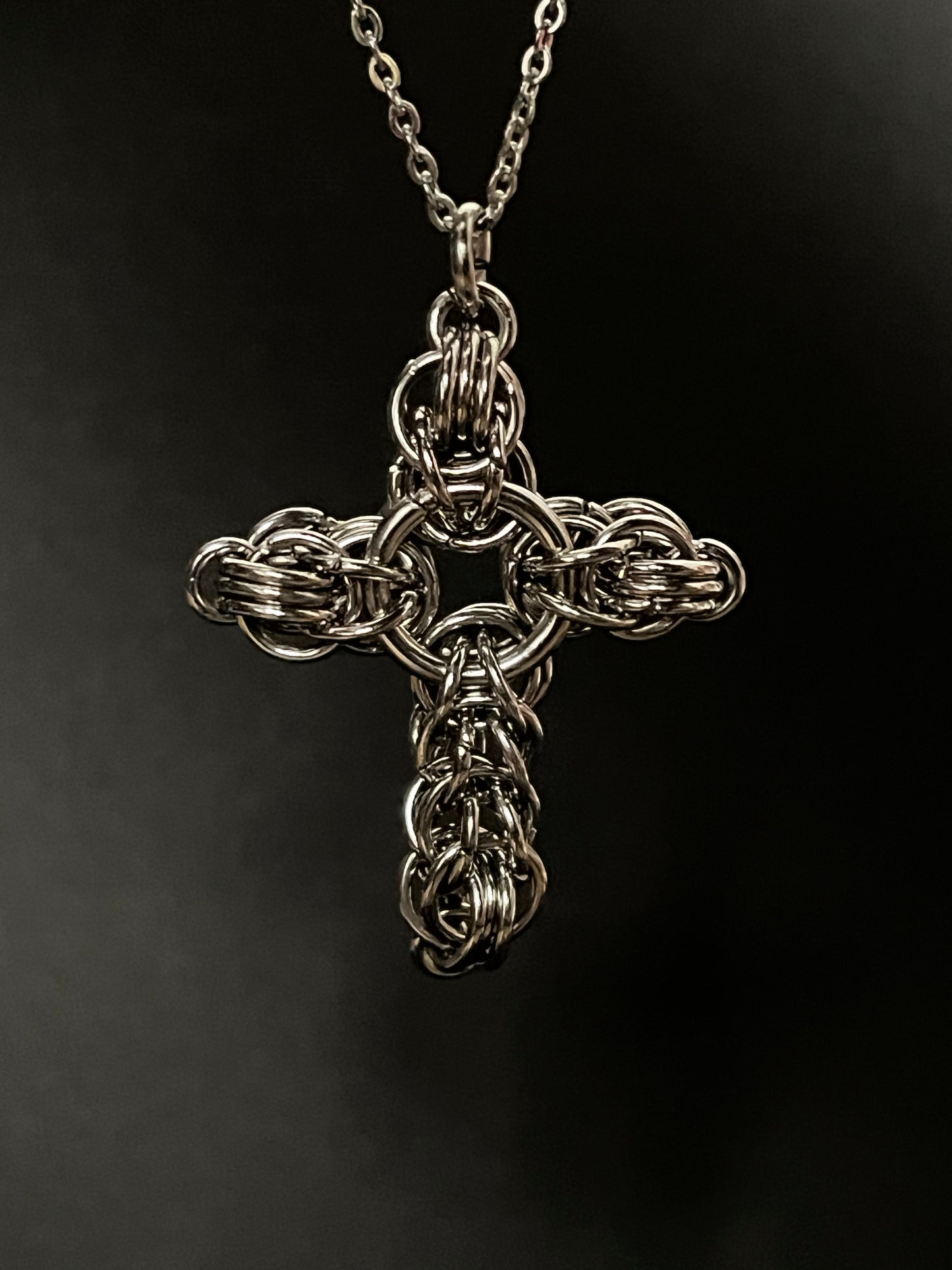 Cross necklace - by Wilou Designs
