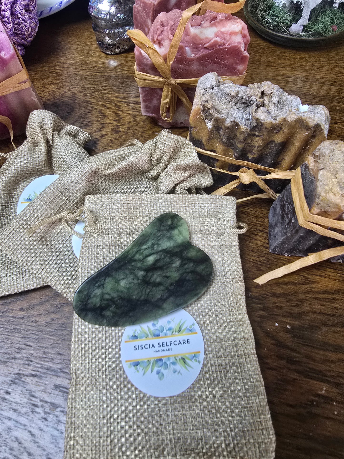 Gua Sha face circulation tool by Siscia Self care