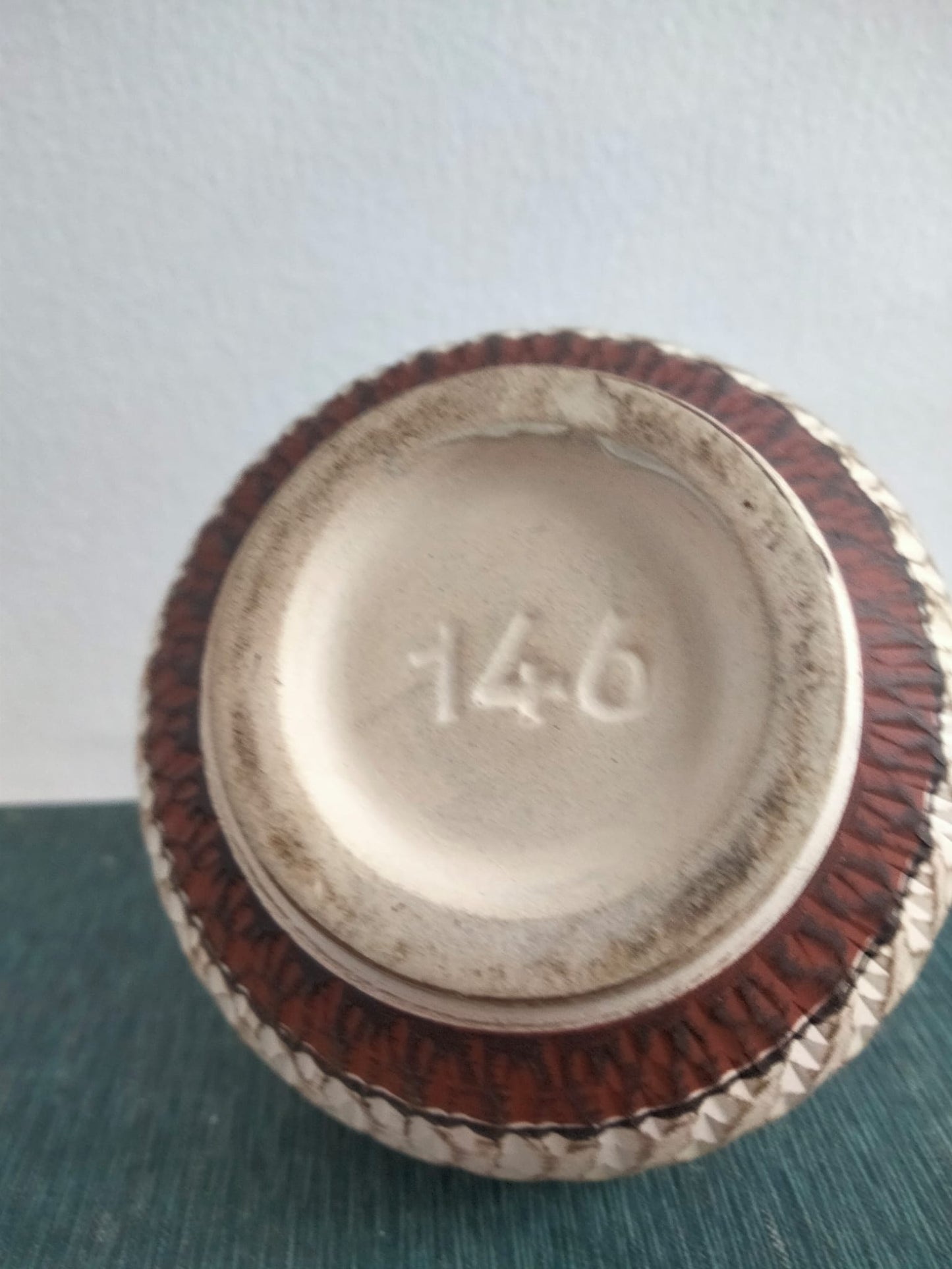 Dumler & Breiden Sgraffito Model 146 vase