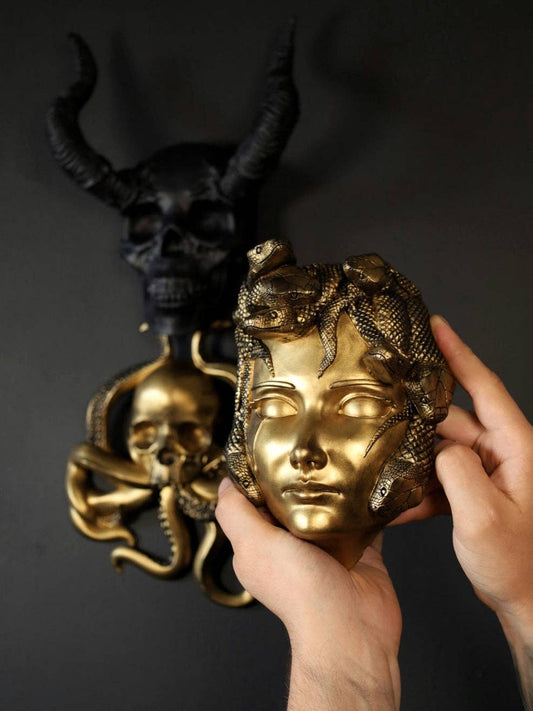 Medusa Wall Hanging Gold