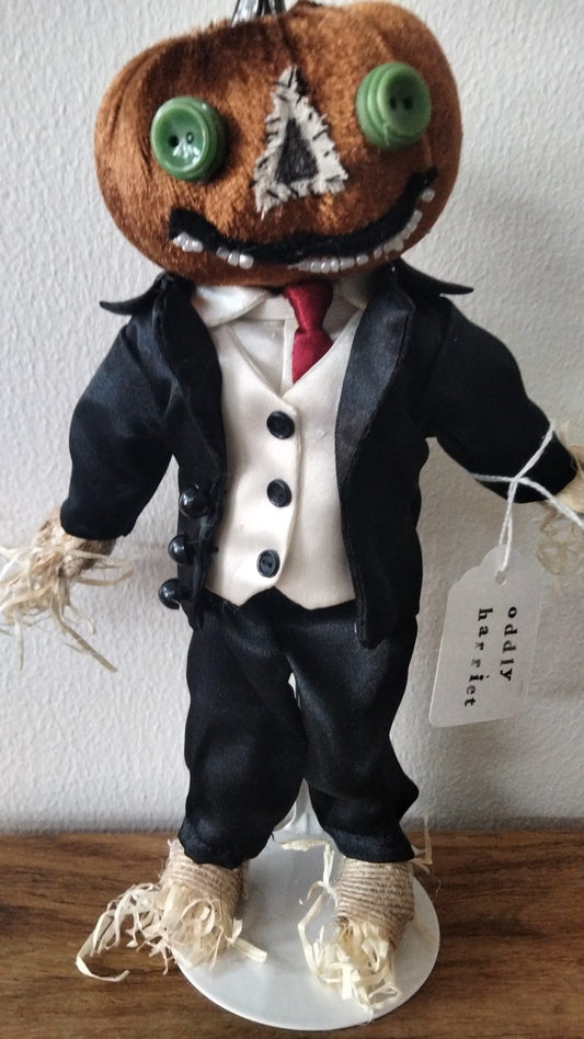 Oddly Harriet Dapper scarecrow