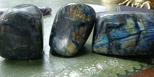 Labradorite by Gaia soul
