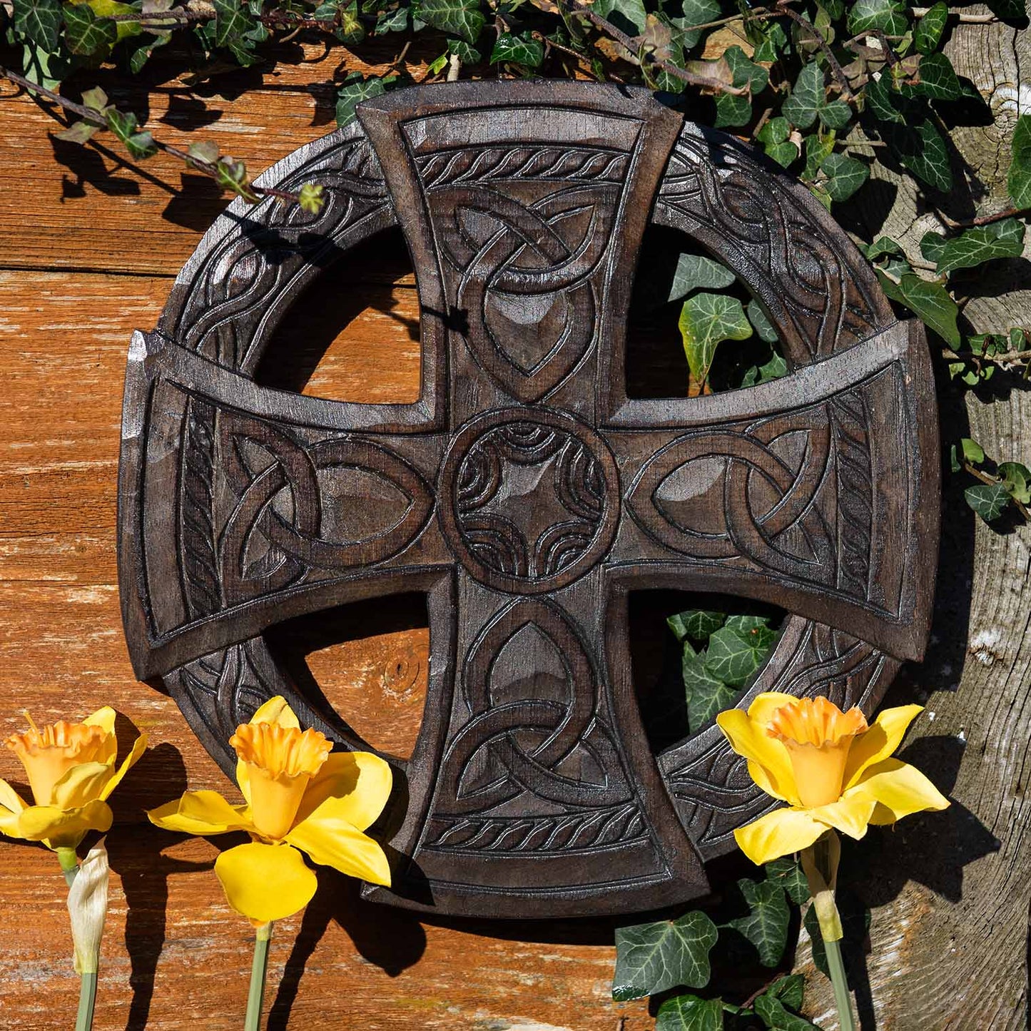Round Celtic Cross