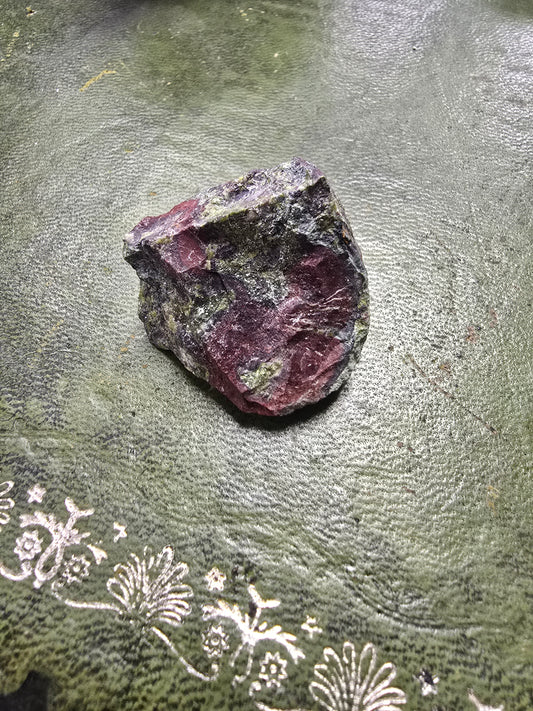 Raw Dragon's Blood Chunk